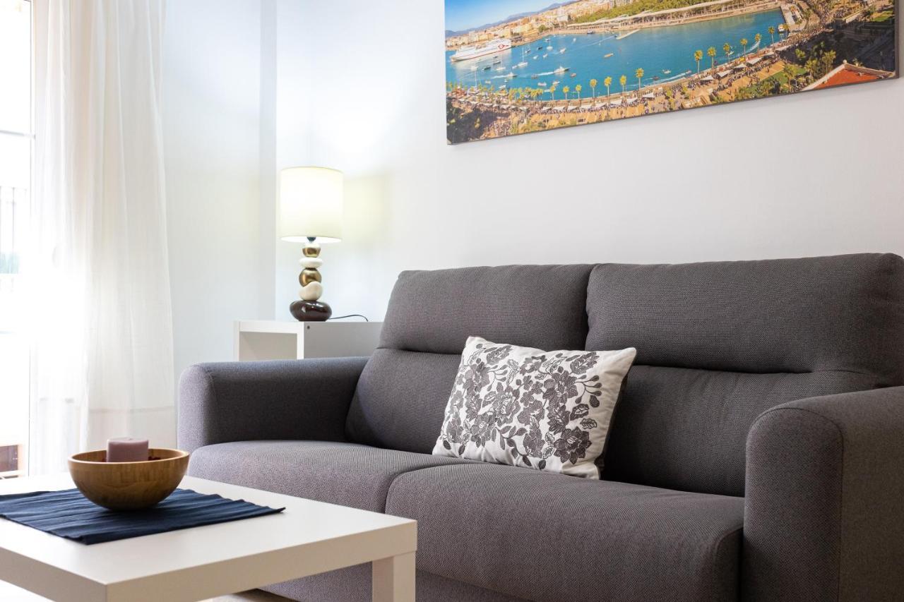 Holidays2Malaga Capuchinos French Balconies, Private Parking, Wifi & Air Con מראה חיצוני תמונה